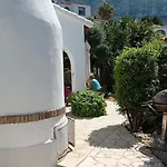 Holiday home In With Pool Near Montgo Park