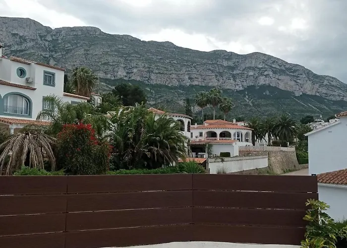 In With Pool Near Montgo Park