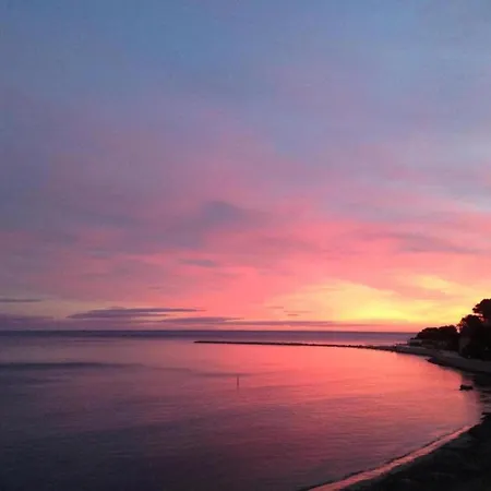 Дом отдыха In With Pool Near Montgo Park