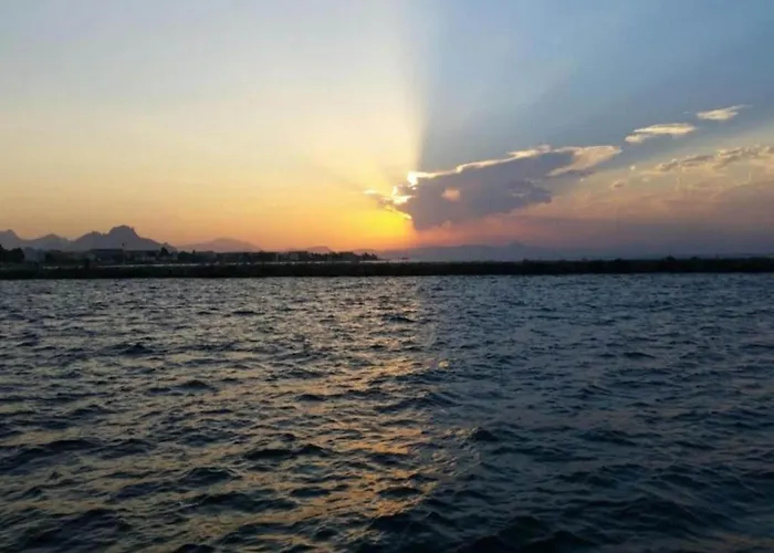 Дом отдыха In With Pool Near Montgo Park